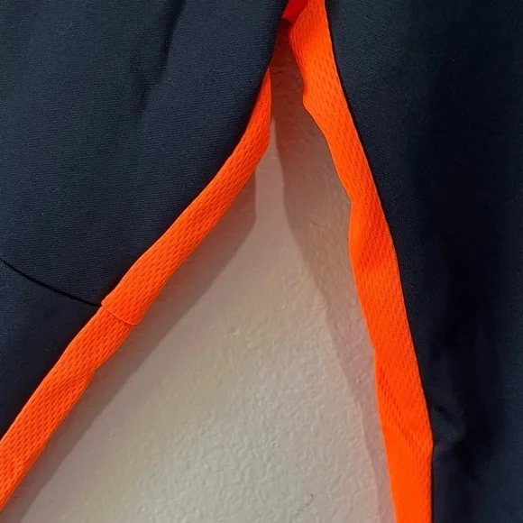 NIKE- NWT DRI-FIT Black Colorblock Half Zip Lightweight Jackets Size M - Picture 4 of 6